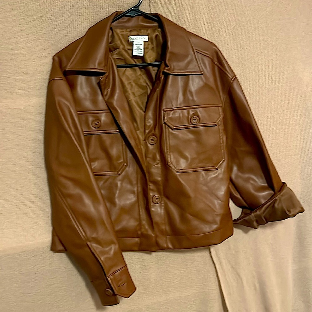 Coated jacket/Faux Leather Jacket; women’s US sz S